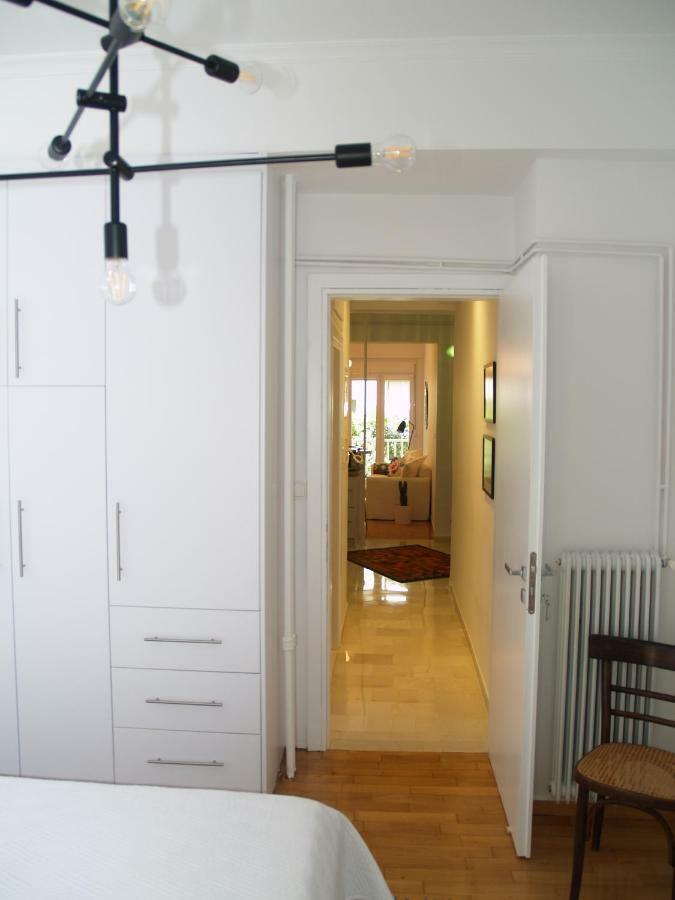 A Refreshed & Rich In Details In Appartamento Pireo